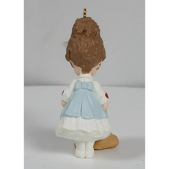 1994 Hallmark Ornament GENTLE NURSE - Picture 6 of 11